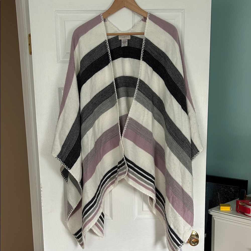 LOFT Sweater Kimono 🪻